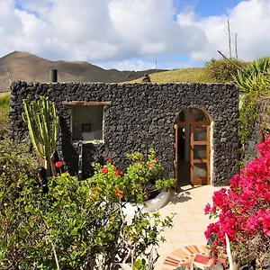 La Bodega - House On Volcano With A Piano Villa