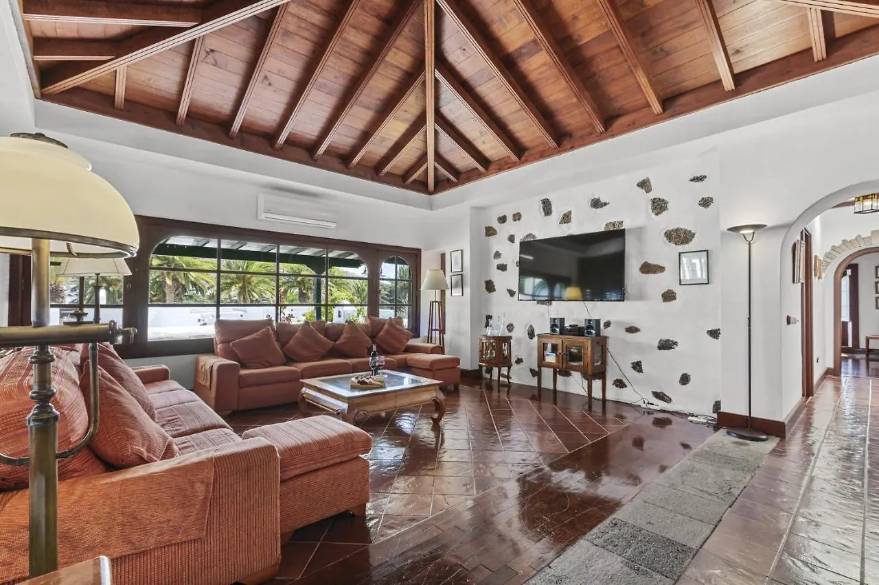 Luxe Villa Haria Private Indoor Pool By PVL España